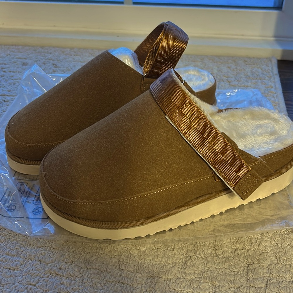 Slip on clogs